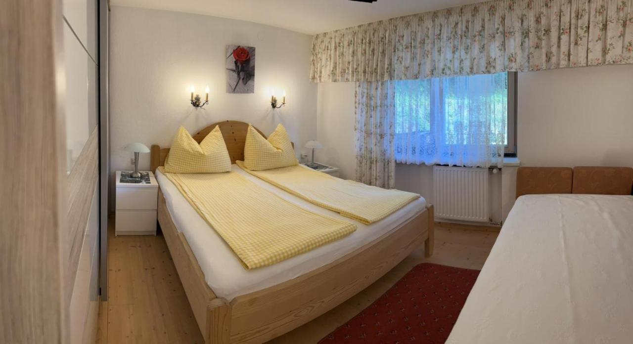 Ferienwohnung Haus Waldrand Oberndorf in Tirol Exterior foto