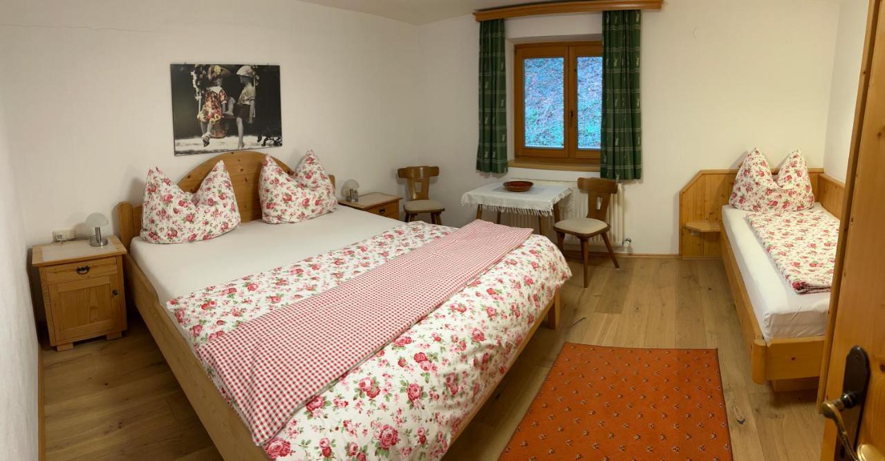 Ferienwohnung Haus Waldrand Oberndorf in Tirol Exterior foto